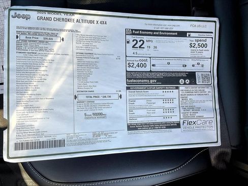 New 2025 Jeep Grand Cherokee Altitude image 14