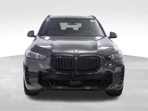 New 2026 BMW X5 xDrive50e image 8