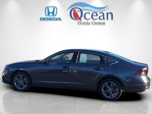 Used 2023 Honda Accord EX image 7