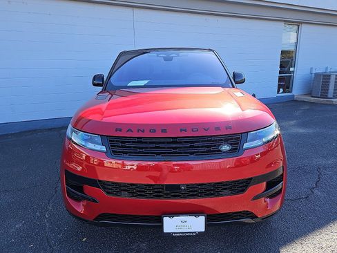 Used 2023 Land Rover Range Rover Sport SE image 5