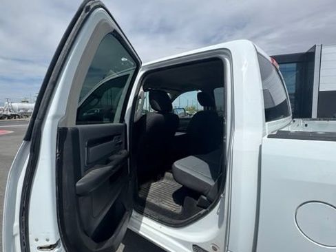 Used 2023 RAM 1500 Classic SLT w/ Electronics Group AWD/4WD image 10