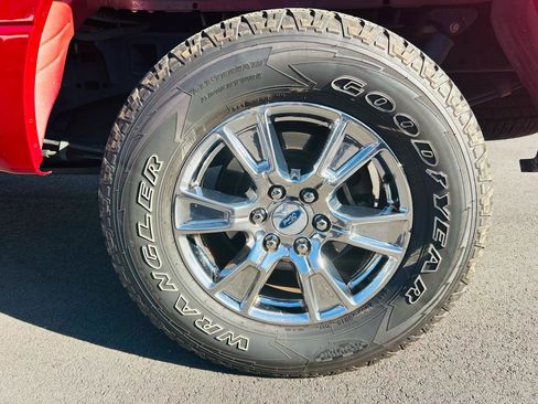 Used 2015 Ford F150 XLT w/ Equipment Group 302A Luxury image 11