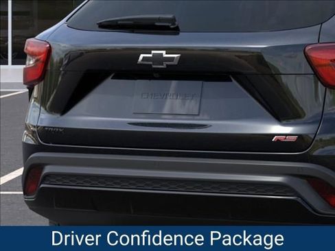 New 2026 Chevrolet Trax RS w/ Driver Confidence Package FWD image 16