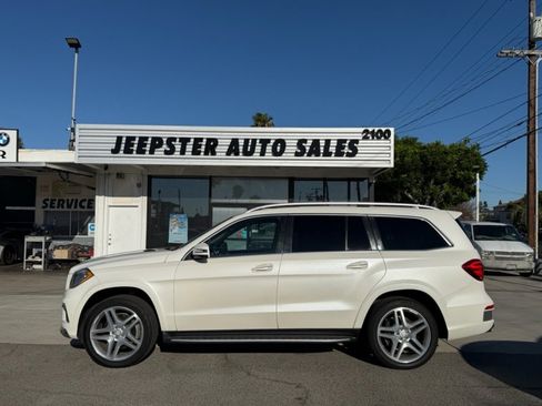 Used 2014 Mercedes-Benz GL 550 4MATIC image 7