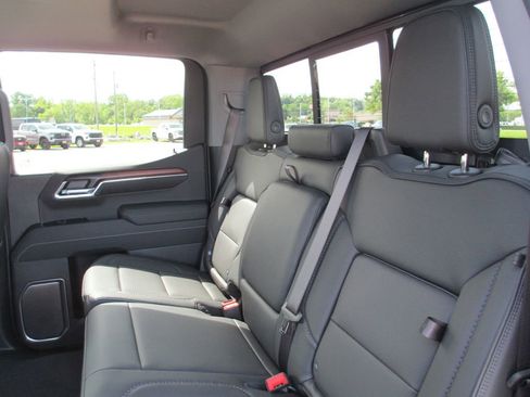 New 2026 GMC Sierra 1500 Denali w/ Denali Reserve Package AWD/4WD image 14