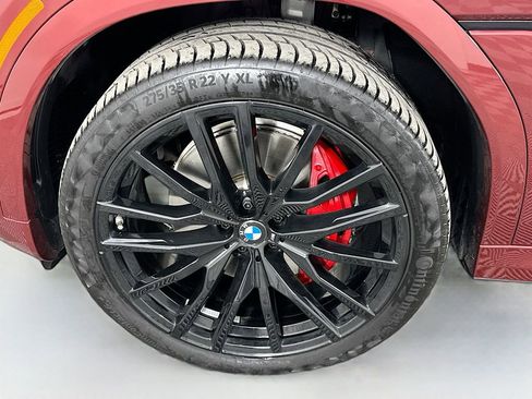 Used 2025 BMW X6 xDrive40i w/ Climate Comfort Package image 30