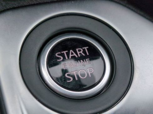 Used 2025 Nissan Sentra SR FWD image 26