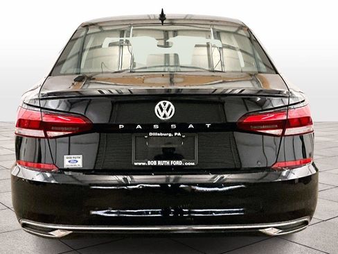 Used 2020 Volkswagen Passat 2.0T SE image 4