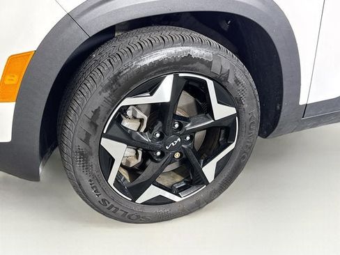 Certified 2024 Kia Seltos EX AWD/4WD image 31