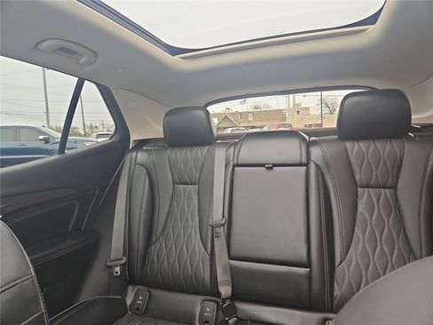 Used 2022 Buick Envision Avenir w/ Technology Package II AWD/4WD image 27