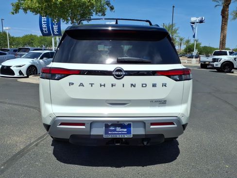 Used 2024 Nissan Pathfinder Platinum AWD/4WD image 5
