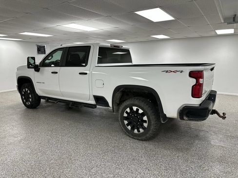 Used 2020 Chevrolet Silverado 2500 Custom w/ Custom Value Package AWD/4WD image 6