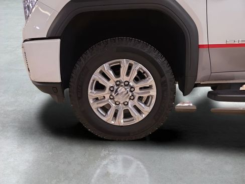 Used 2023 GMC Sierra 3500 Denali w/ Denali Ultimate Package image 25