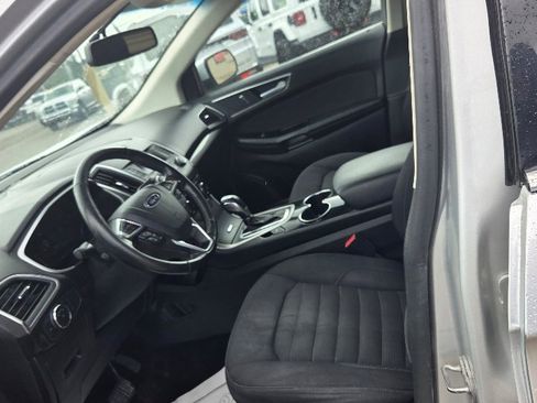 Used 2015 Ford Edge SEL image 9