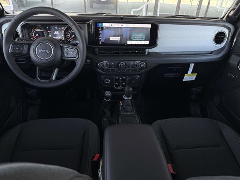 New 2025 Jeep Gladiator Sport AWD/4WD image 9