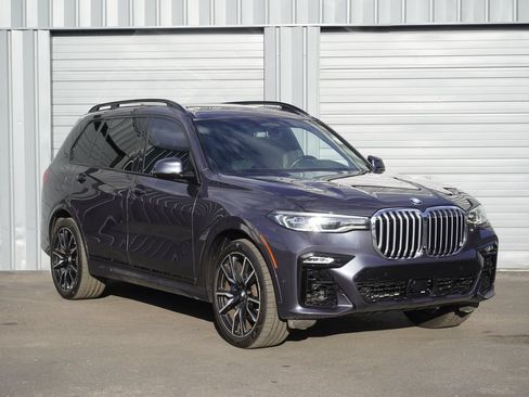 Used 2019 BMW X7 xDrive50i w/ M Sport Package AWD/4WD image 8