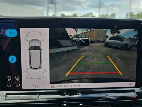 New 2026 Volkswagen Atlas SE image 21