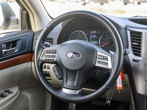 Used 2014 Subaru Outback 2.5i Limited image 15