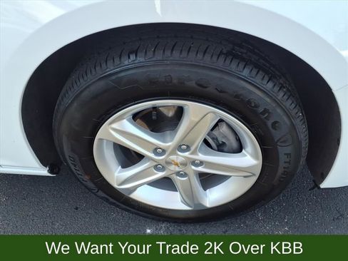 Used 2024 Chevrolet Malibu LS image 17