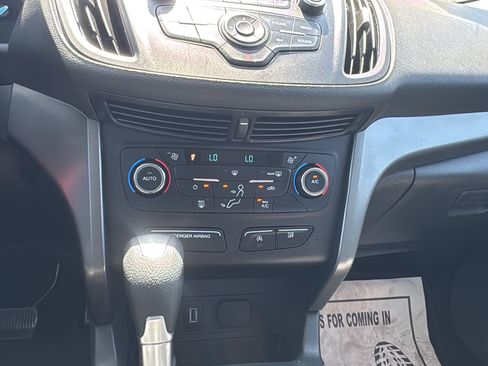 Used 2017 Ford Escape SE FWD image 26