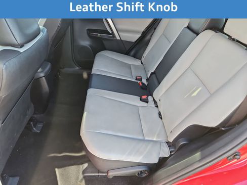 Used 2016 Toyota RAV4 Limited image 23