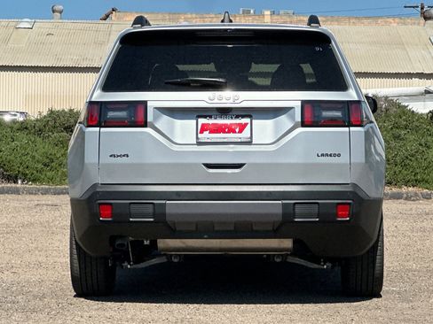 New 2026 Jeep Cherokee Laredo image 5