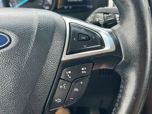 Used 2019 Ford Edge SEL w/ Equipment Group 201A FWD image 36