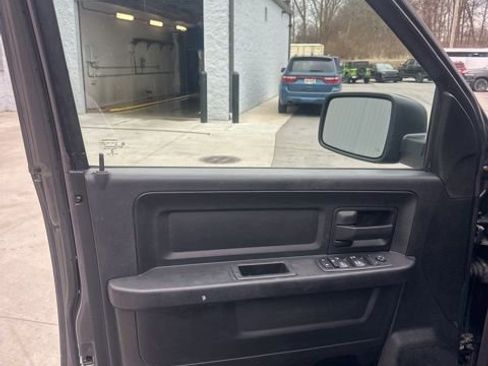 Used 2019 RAM 1500 Express w/ Express Value Package image 31