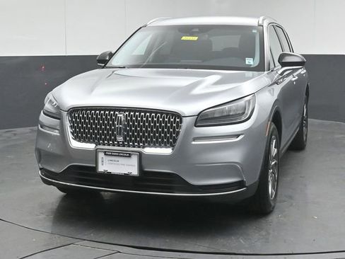 Certified 2022 Lincoln Corsair Standard w/ Equipment Group 101A image 2