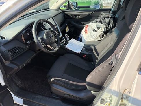 Used 2020 Subaru Outback Premium image 8
