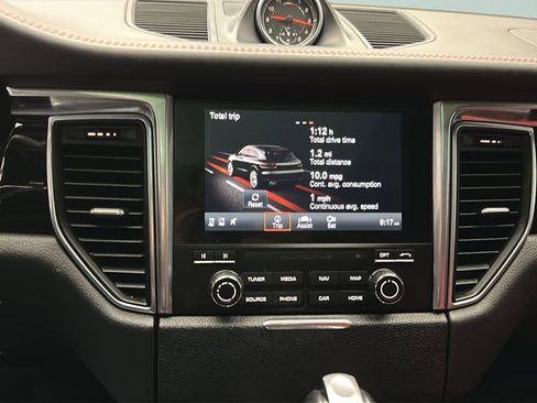Used 2018 Porsche Macan S AWD/4WD image 27