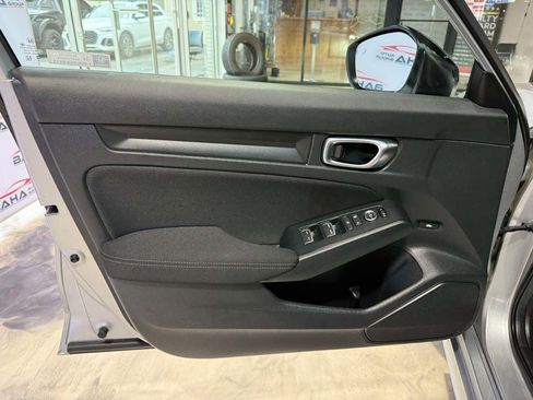 Used 2025 Honda Civic Sport image 33