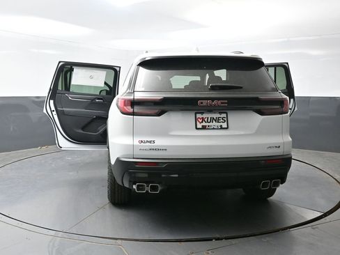 New 2026 GMC Acadia AT4 w/ Luxury Package AWD/4WD image 53