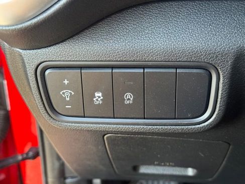 Certified 2025 Kia Soul LX image 21