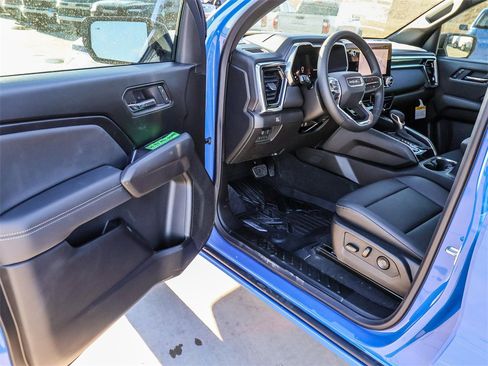 New 2026 GMC Canyon Elevation w/ Convenience Package image 22