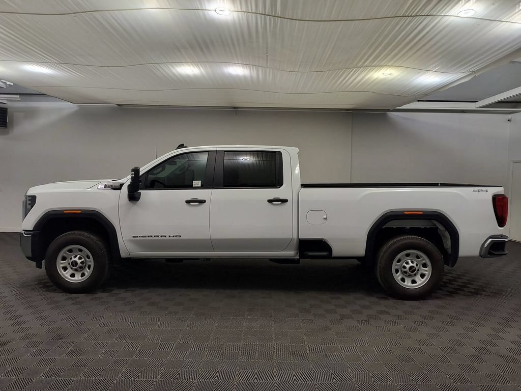 Used 2026 GMC Sierra 2500 Pro w/ Convenience Package AWD/4WD image 2