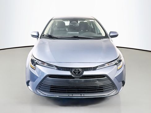 Used 2023 Toyota Corolla LE FWD image 2