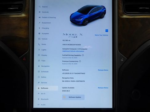 Used 2018 Tesla Model X 75D image 28