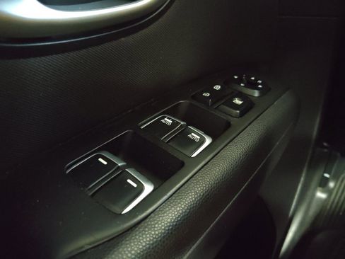 Used 2019 Kia Soul + FWD image 27