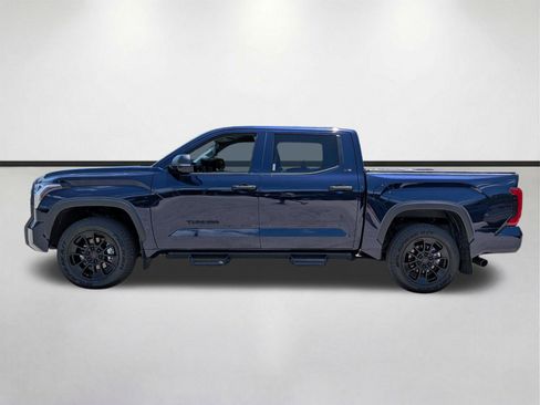 Used 2024 Toyota Tundra SR5 w/ SR5 Convenience Package AWD/4WD image 7