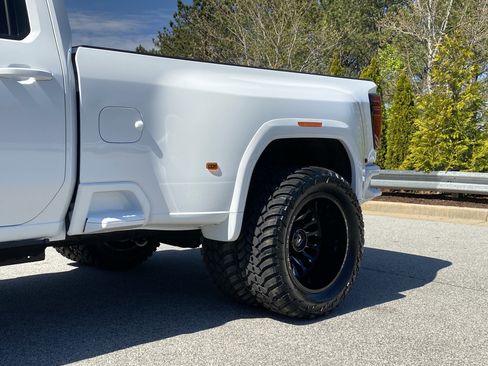 Used 2026 GMC Sierra 3500 Denali w/ Denali Reserve Package image 35