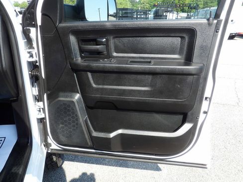 Used 2022 RAM 3500 Tradesman w/ Chrome Appearance Group AWD/4WD image 38