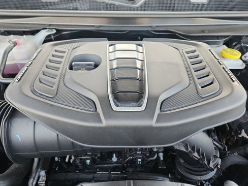 Used 2025 Jeep Grand Wagoneer Series II Obsidian w/ Quick Order Packagew 28T image 23