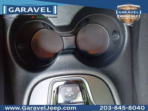 Used 2019 Jeep Cherokee Overland AWD/4WD image 19