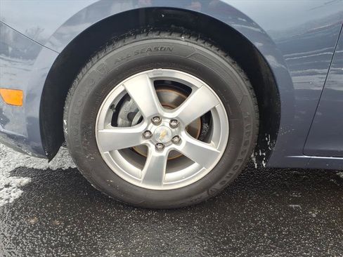 Used 2013 Chevrolet Cruze LT image 9