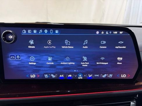 Used 2024 Chevrolet Traverse RS AWD/4WD image 72