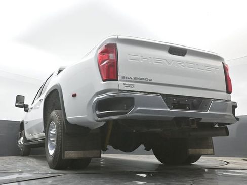 Used 2023 Chevrolet Silverado 3500 LT AWD/4WD image 43