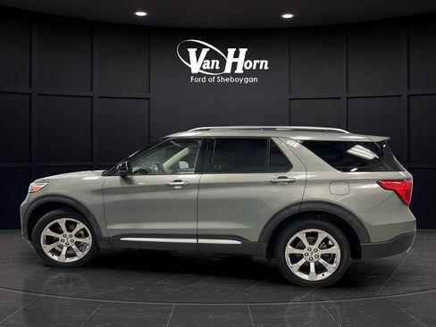 Used 2020 Ford Explorer Platinum w/ Premium Technology Package AWD/4WD image 4