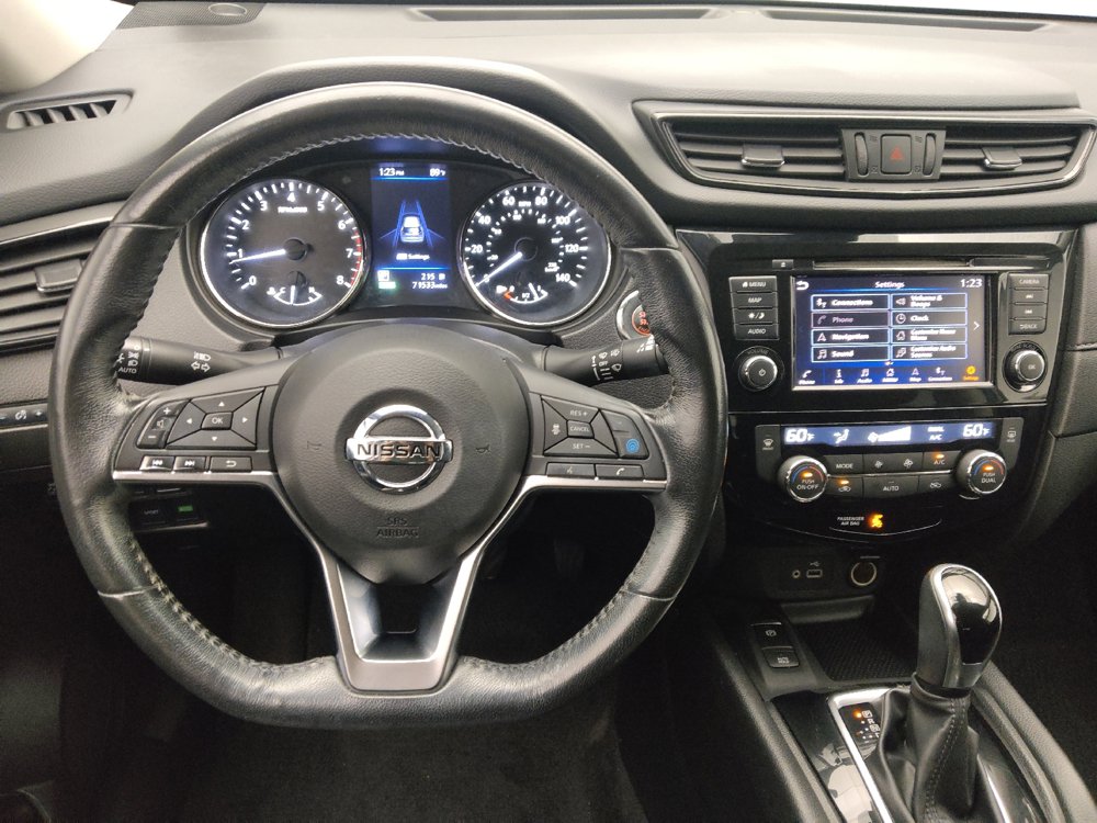 Used 2019 Nissan Rogue SV w/ Premium Package FWD image 22