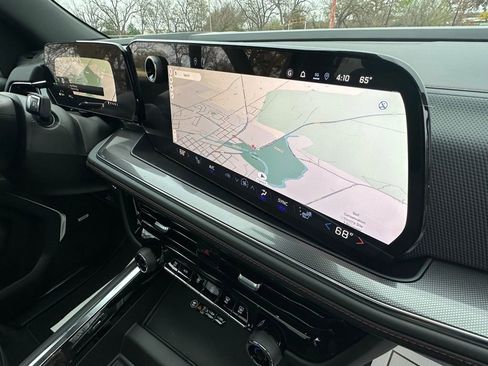 New 2026 Chevrolet Suburban RST w/ RST Capability Package image 9